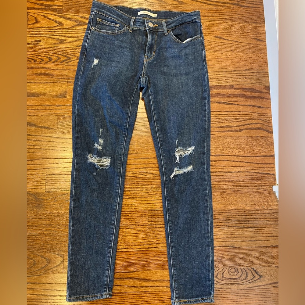 Levi’s 711 skinny jeans